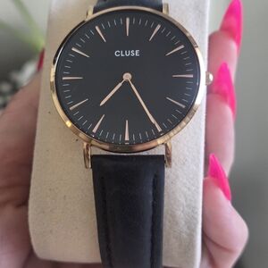 Cluse Women's Black and Gold Watch